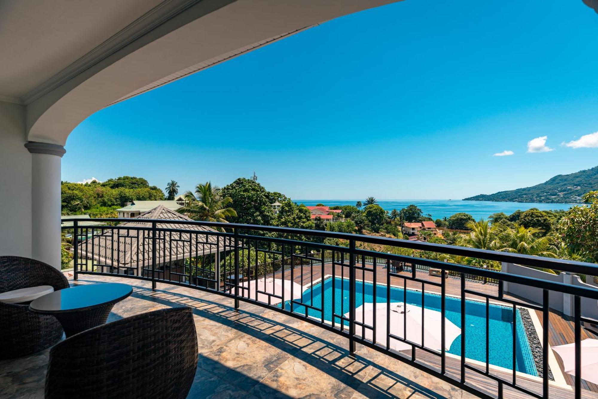 D'Offay Seaview Apartments Beau Vallon  Exterior photo