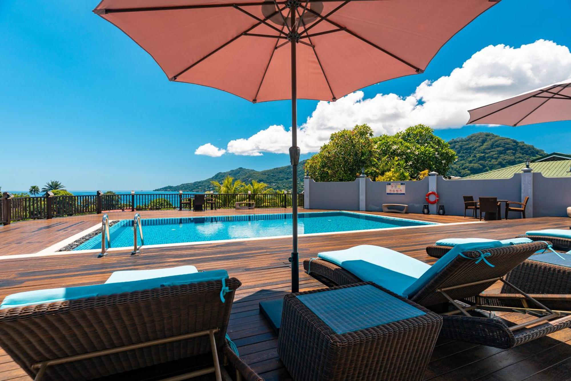 D'Offay Seaview Apartments Beau Vallon  Exterior photo