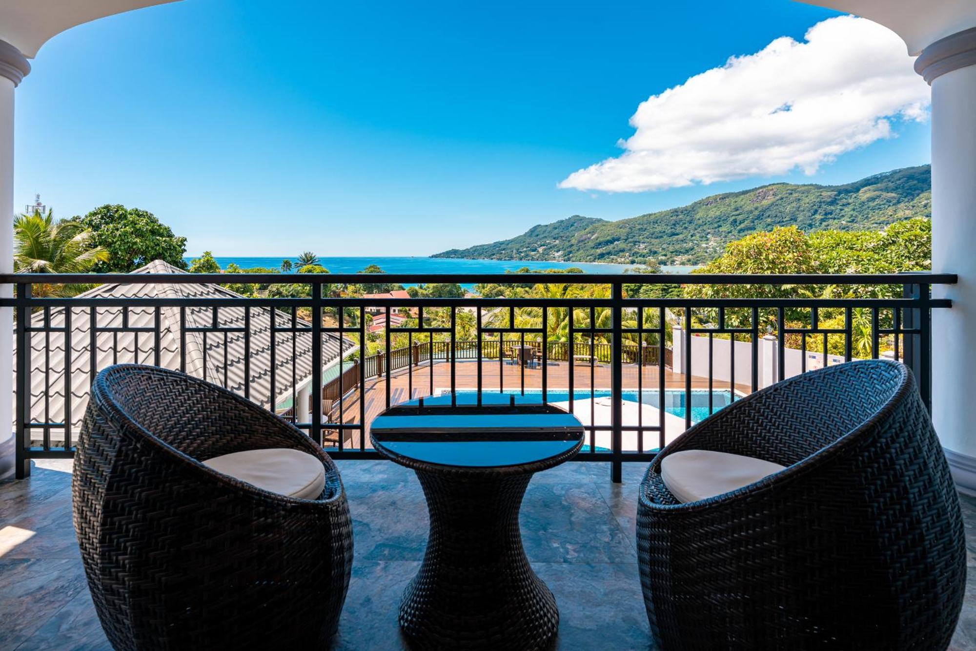 D'Offay Seaview Apartments Beau Vallon  Exterior photo